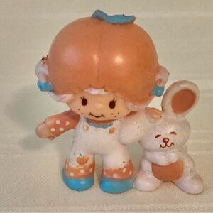 Vintage Strawberry Shortcake Apricot w/Pet Bunny Hopsalot